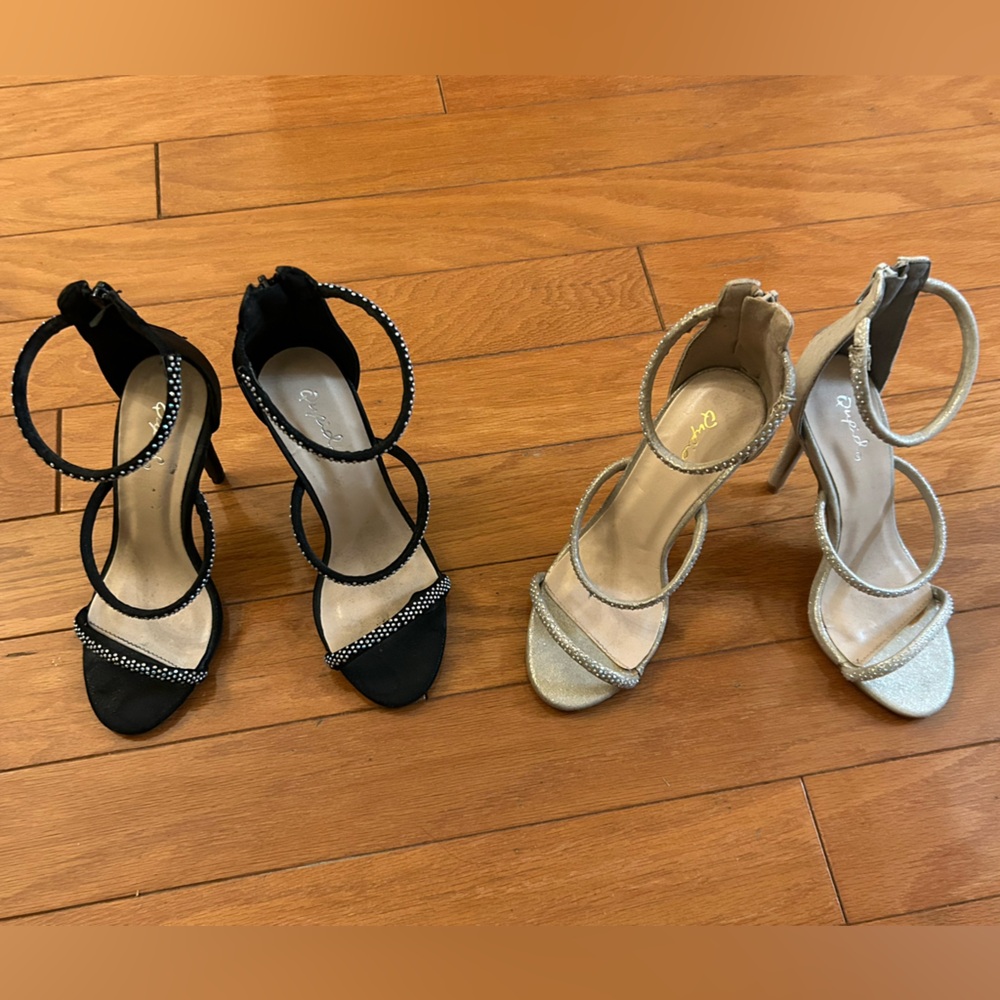 Qupid !!!2 Pairs of Heels!!! Strappy Sandals Black and Gold Size 5.5 Womens